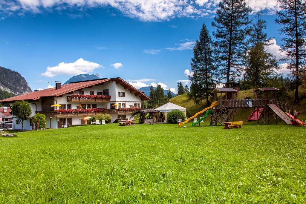 Ferienhaus Kirchplatzl Leutasch Exterior photo