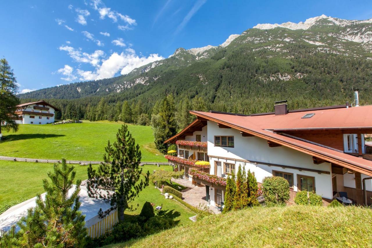 Ferienhaus Kirchplatzl Leutasch Exterior photo